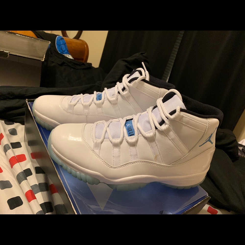 Air Jordan Retro 11 (Columbia/Legend Blue)
